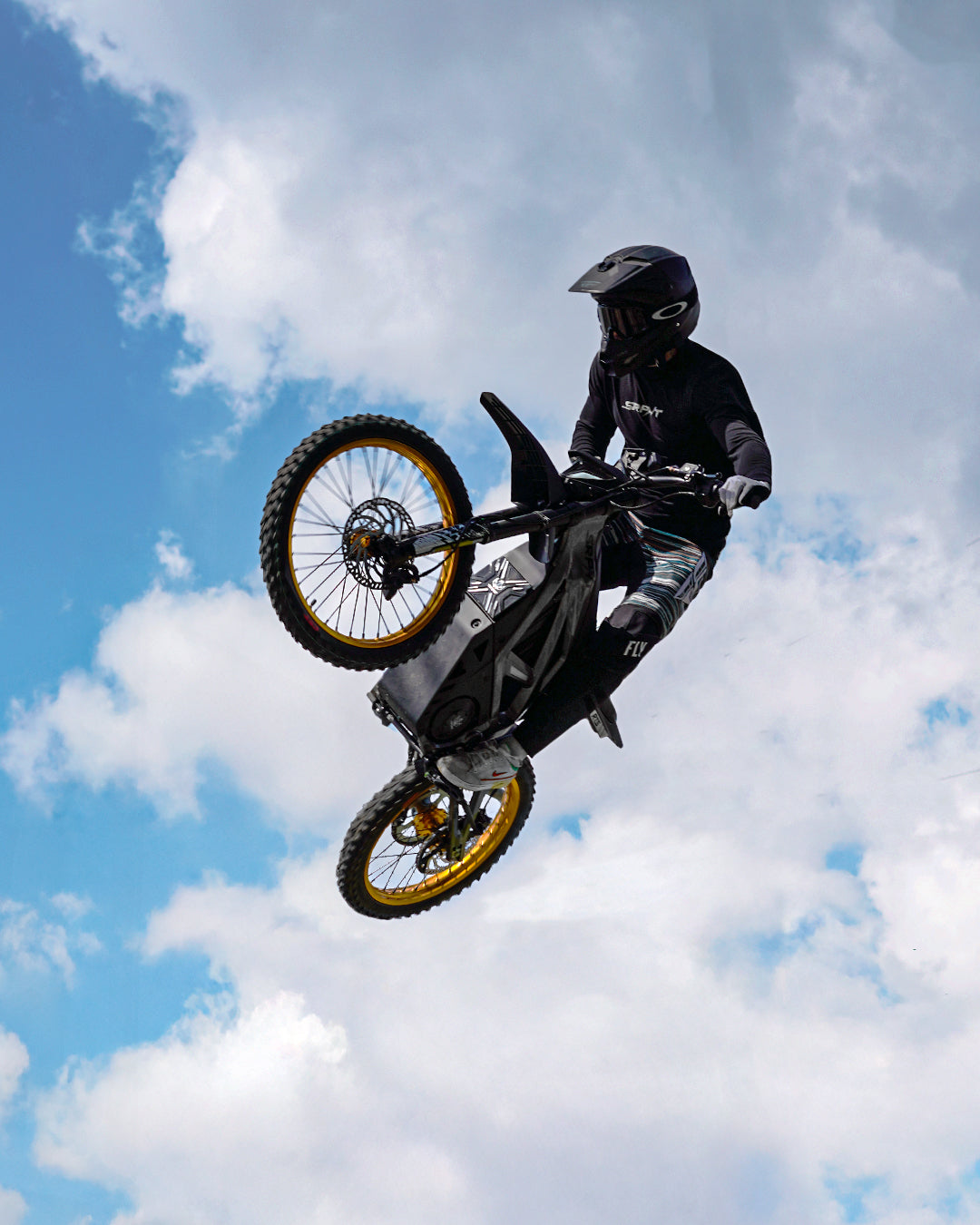 SRPNT by Throne - The Next-Gen of high performance E MOTO